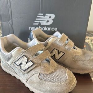 New Balance Gray Sneakers Classic Retro Style